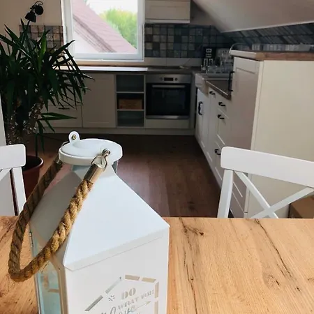 Medences Apartman 발라톤엘